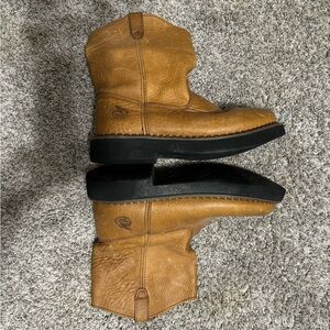 GEORGIA BOOTS for kids- size 6. Light brown and barely worn